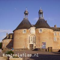  kasteel Château de Saint-Fargeau. (JPC24M )