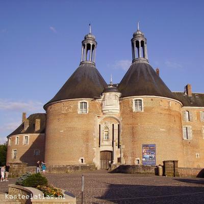 <a title='Bekijk details Château de Saint-Fargeau' href='https://kasteelatlas.nl/kasteel/chateau-de-saintfargeau'>Château de Saint-Fargeau</a>