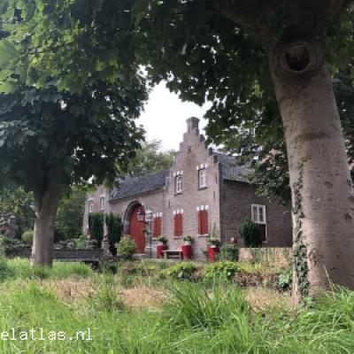 <a title='Bekijk details Aldendriel' href='https://kasteelatlas.nl/kasteel/aldendriel'>Aldendriel</a>