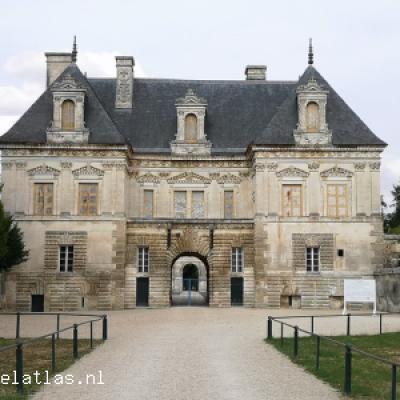 <a title='Bekijk details Château de Tanlay' href='https://kasteelatlas.nl/kasteel/chateau-de-tanlay'>Château de Tanlay</a>