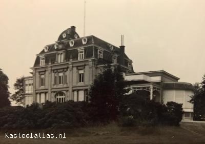 Het Kasteel van Evergem kent een boeiende geschiedenis die opklimt tot de middeleeuwen en nauw verbonden is met het ontstaan en de geschiedenis van de gemeente Evergem.