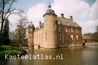Kasteel Slangenburg is een waterburcht nabij de St. Willibrordsabdij vlakbij Doetinchem en stamt voor het grootste gedeelte uit de 17e eeuw. Het kasteel is nu een gastenverblijf. Mensen vinden hier stilte, rust en bezinning. Het kasteel valt onder de Nationale Monumentenorganisatie. kasteel Slangenburg. (Technische Fred CC BY-SA 2.0)